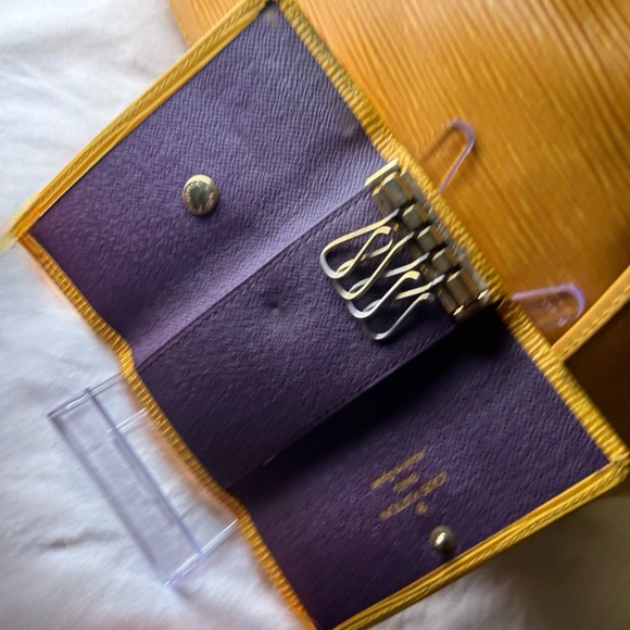 LV Louis Vuitton epi leather bundle! 🔥 - Picture 8 of 17